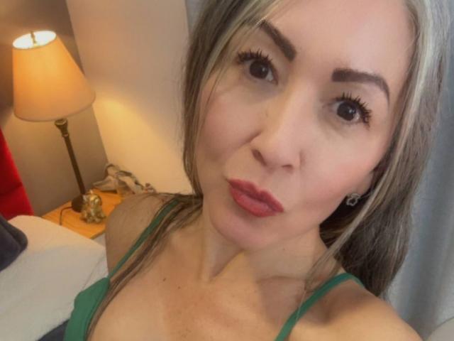 NicoletteShea - Sexe cam en vivo - 28379258