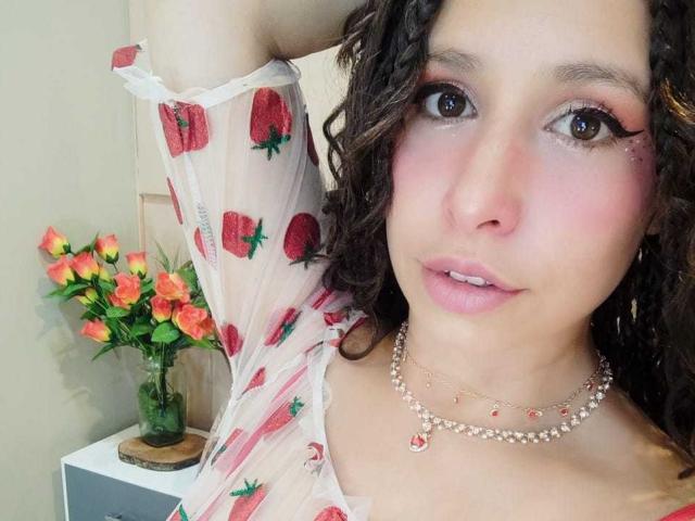SarahWelinton - Live porn &amp; sex cam - 28379342