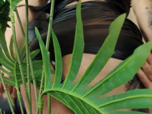 NenaBlack - Live sex cam - 28384736