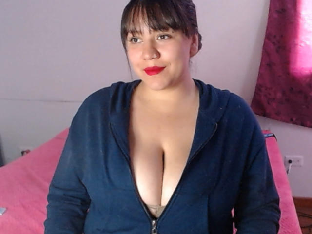 KrisGarner - Live sexe cam - 28388672