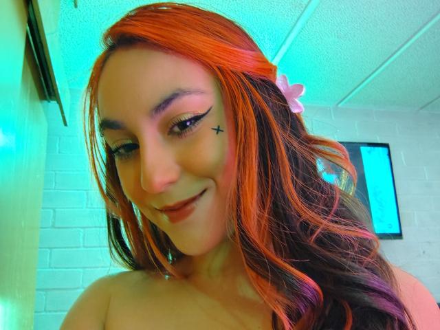 AmyStreetwise69 - Live sex cam - 28389014