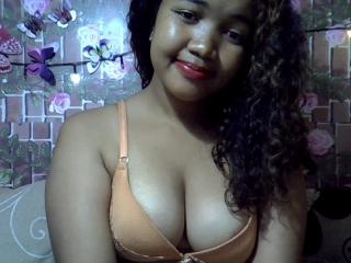 SexyLaurah - Live porn &amp; sex cam - 28390484