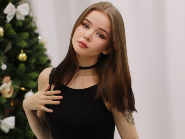 ViolettaFane - Live sexe cam - 28391738