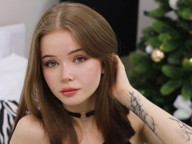 ViolettaFane - Live sexe cam - 28391762