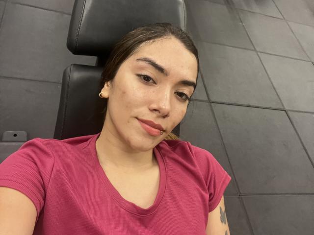 SharonKlart - Live porn &amp; sex cam - 28393445