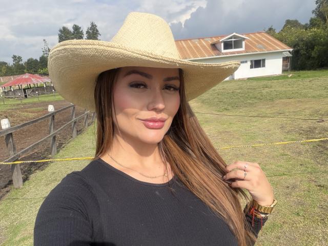 MissAry - Live sex cam - 28404090