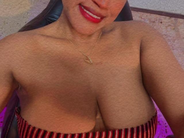 IvannaDuran - Sexe cam en vivo - 28404613