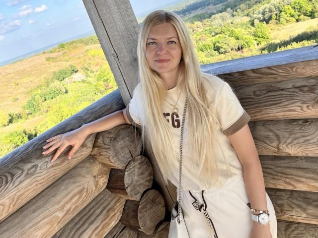 MelissaTyler - Live sexe cam - 28404666