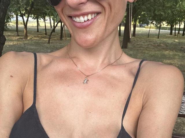 BellaJulls - Live Sex Cam - 28404900