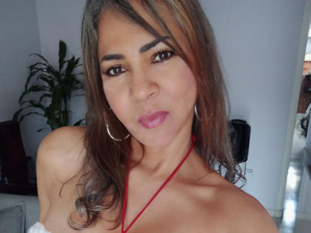 BrigiteWalsh - Sexe cam en vivo - 28410887