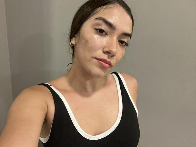 SharonKlart - Live sexe cam - 28414022