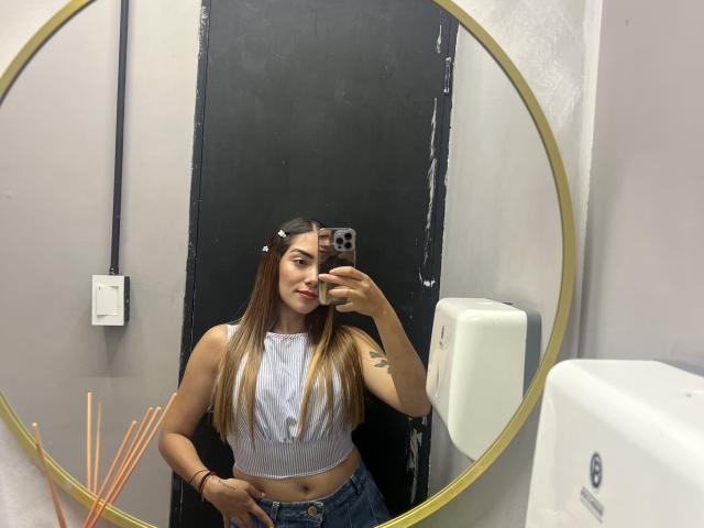 SharonKlart - Live sexe cam - 28414103