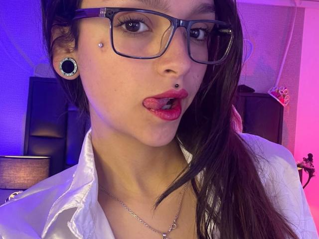 MarietteJones - Live sex cam - 28415285