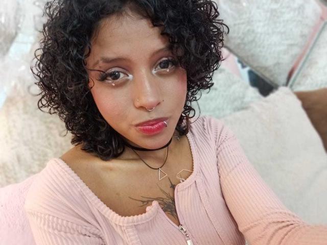 LunaKeller - Live sex cam - 28416857