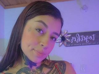 AmberKeller - Live Sex Cam - 28422713