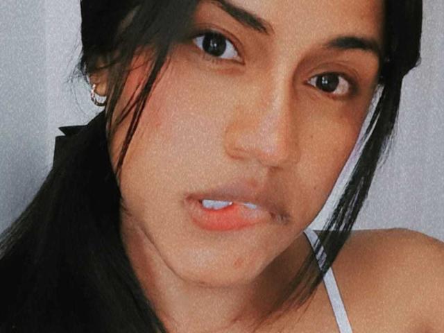 IvannaDuran - Live porn &amp; sex cam - 28422785