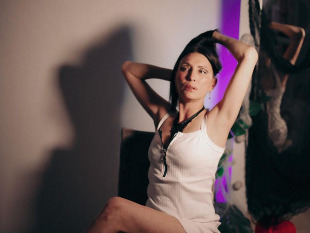 EvanessaJohn - Camera khiêu dâm &amp; quyến rũ trực tiếp - 28425200