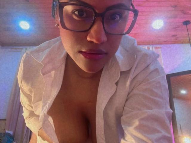 IvannaDuran - Live porn &amp; sex cam - 28428458