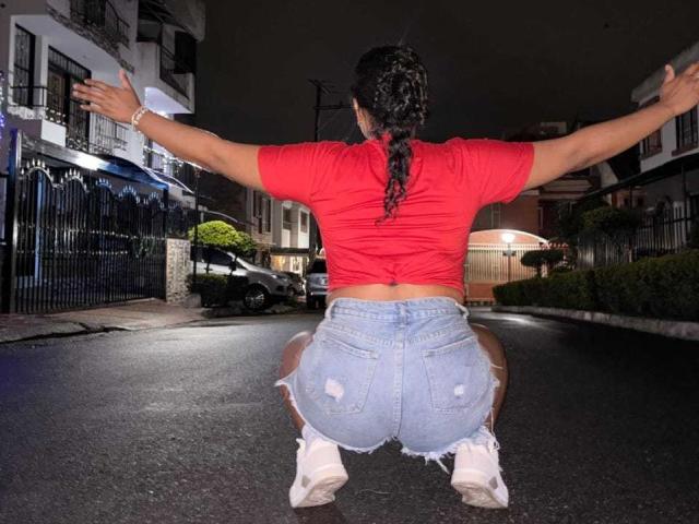 IvannaDuran - Sexe cam en vivo - 28428572