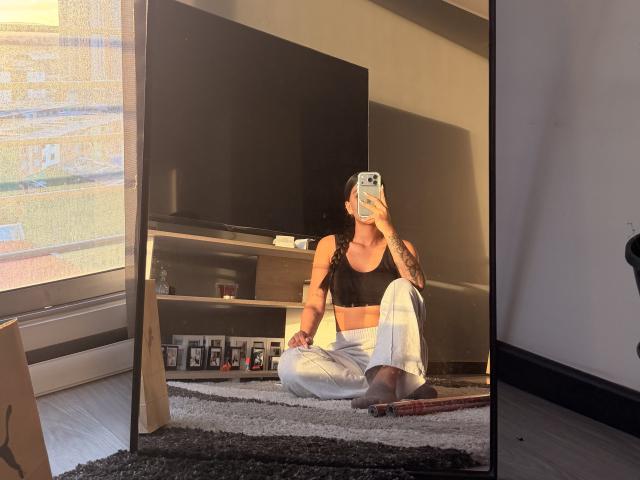 ThaliaAres - Sexe cam en vivo - 28432043