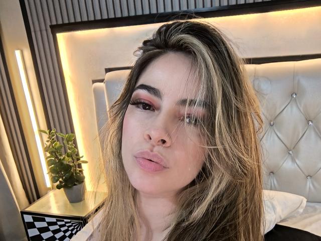 ChristineBray - Live porn &amp; sex cam - 28438523