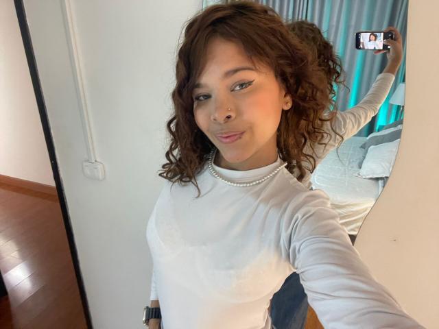 ChloeVixen - Live sex cam - 28440062