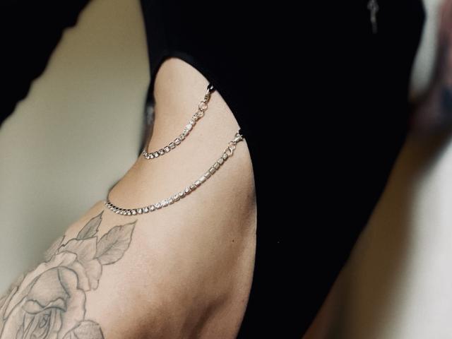 DaneeSoHot - Live Sex Cam - 28441544