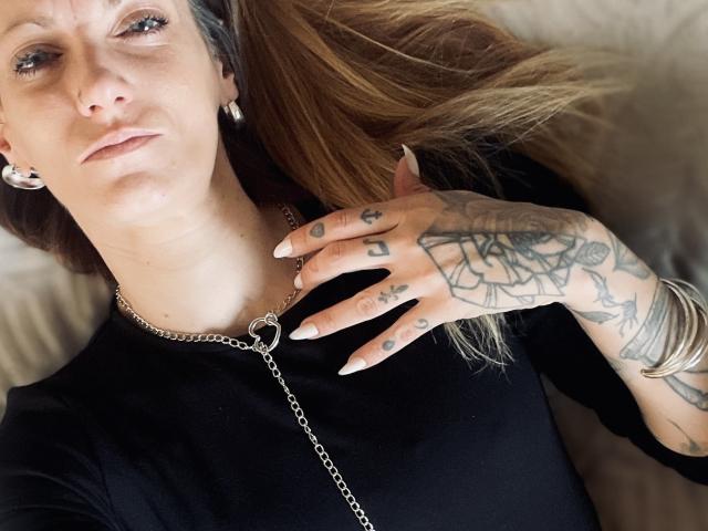 DaneeSoHot - Sexe cam en vivo - 28441568