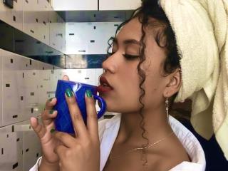 SophieSonyas - Live porn &amp; sex cam - 28442318