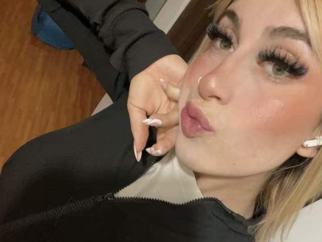 SammyViolet - Live sexe cam - 28444118