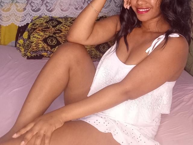 LayahCoquine - Sexe cam en vivo - 28445141