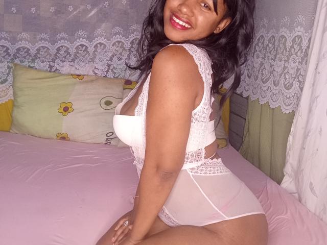 LayahCoquine - сексуальная веб-камера в реальном времени - 28445159
