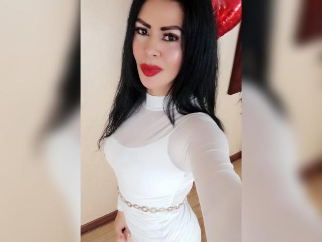 SofiMontes - Élő pornó és szexkamera - 28457954