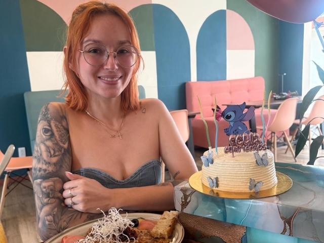 LyssaRou - Sexe cam en vivo - 28458521