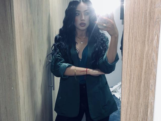 LillyTaylor - Live Sex Cam - 28467989