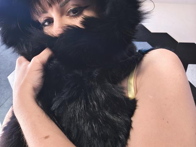 OrianaLaFrancaise - Sexe cam en vivo - 28470893