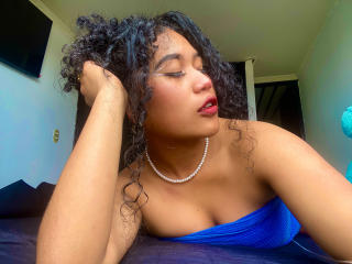 SophieSonyas - Live porn &amp; sex cam - 28472084