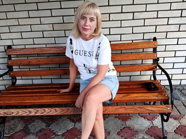 LaurenWishy - Live sex cam - 28472492