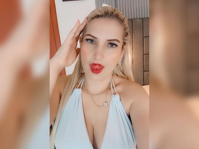 GiuliaAddams - Camera khiêu dâm &amp; quyến rũ trực tiếp - 28474931