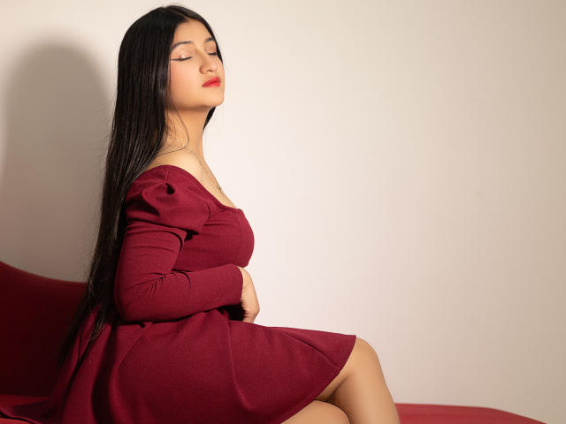 LaureneLove - Live porn &amp; sex cam - 28482734
