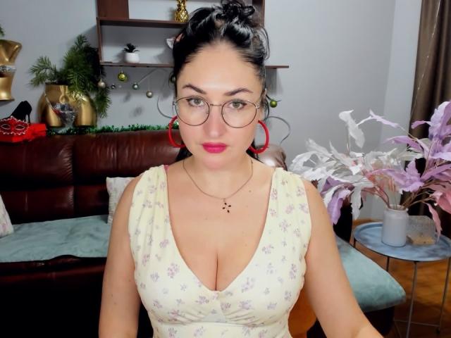 StefanaWinter - Live porn &amp; sex cam - 28484540