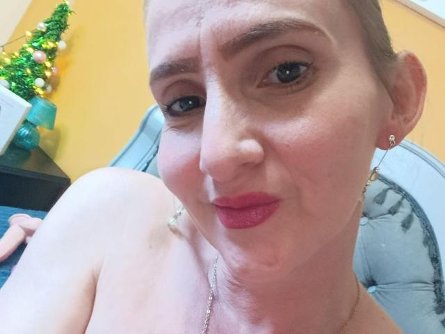 RubiAnderson - Live sex cam - 28485896