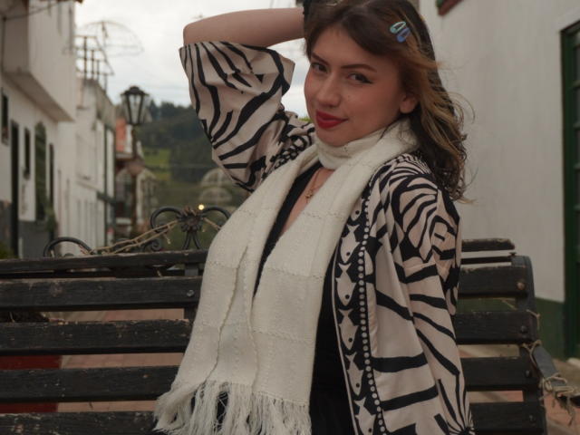 ElizaCanterville - Live porn &amp; sex cam - 28493699