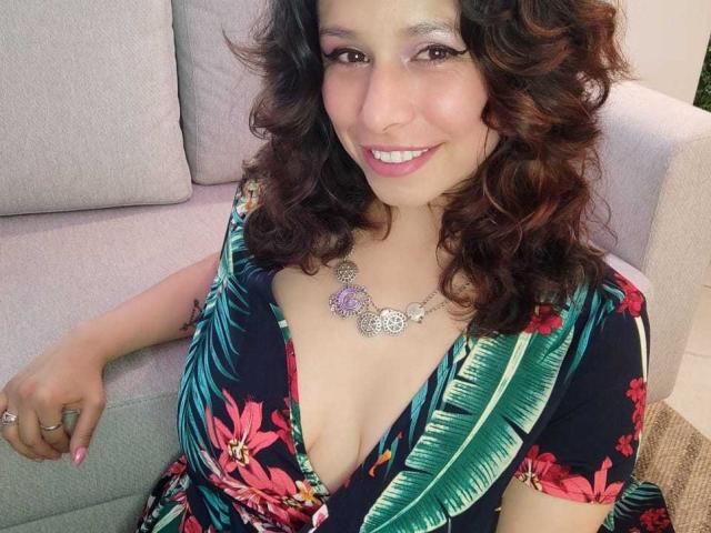 SarahWelinton - Live sex cam - 28496696
