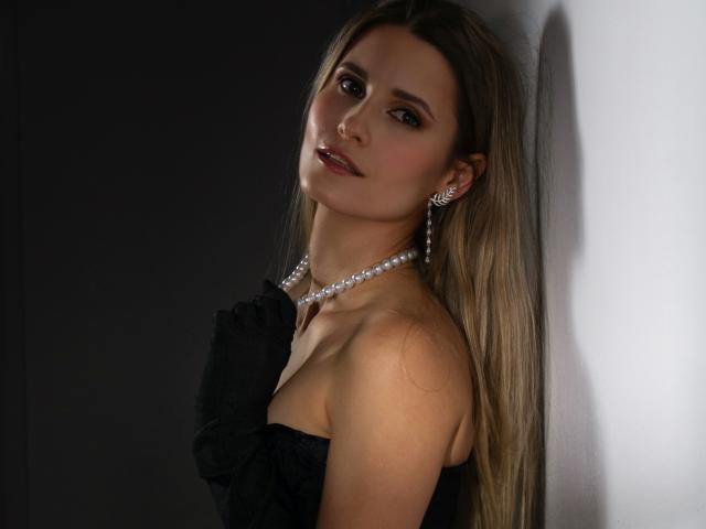 CatrinLips - Live porn &amp; sex cam - 28500947