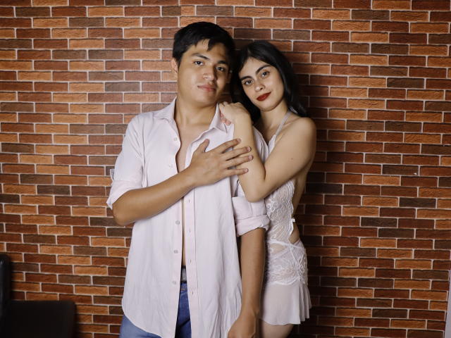 SofiNdLogan - Live sex cam - 28503566