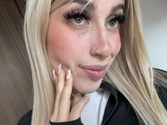 SammyViolet - Live porn &amp; sex cam - 28503815