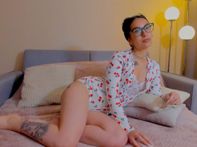 SarahLuna - Live porn &amp; sex cam - 28504580