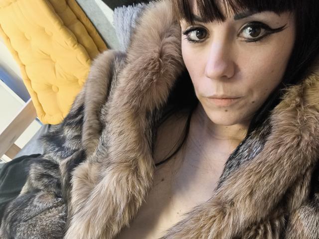 OrianaLaFrancaise - Sexe cam en vivo - 28510466