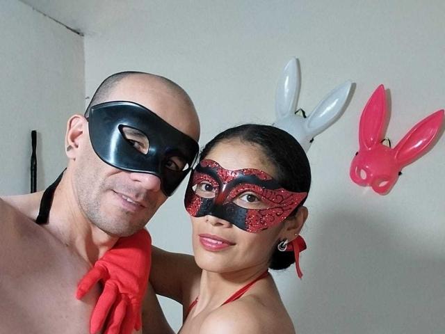 CoupleHot69s - Live porn &amp; sex cam - 28511492